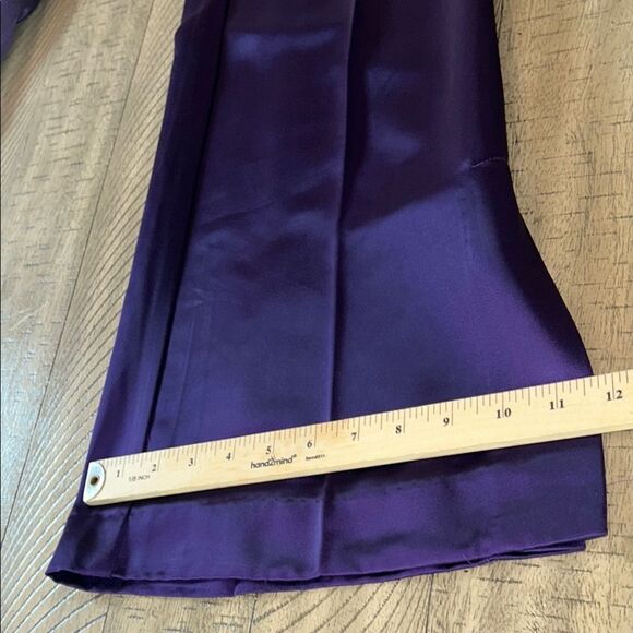 Jason Wu Polished Purple Satin Pants with Chic Split Wide Leg hem. - Picture 6 of 17